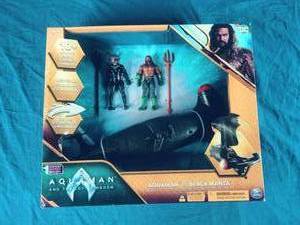 lot 114 image: New DC Comics Aquaman vs Black Manta Battle Action Figure Playset