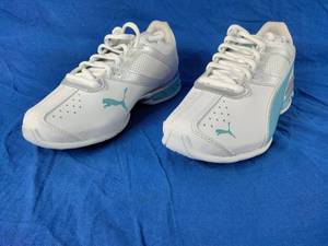 lot 155 image: New PUMA Womens Tazon 6 FM Running Shoe Size 6 Teal White