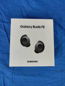 lot 175 image: New Samsung Galaxy Buds FE Wireless Earbuds - Graphite $139.99 Retail
