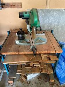lot 12 image: Hitachi C10FS Sliding Compound Miter Saw with Laser Marker