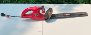 lot 16 image: Craftsman 22-in. Electric Hedge Trimmer