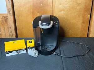 lot 125 image: Keurig K-Cup w Accessories (untested)
