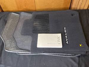 lot 193 image: Variety of Car Mats - All MakeModels Unknown