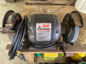 lot 54 image: Collins 6 Bench Grinder LF-137TG14029