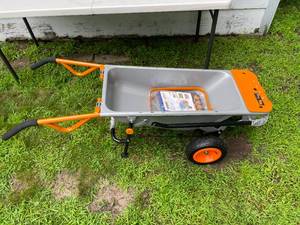 lot 131 image: Worx Aerocart w Water Bag Accessory