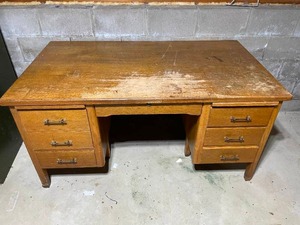 lot 158 image: VTG Wooden Desk Perfect for Refinishing