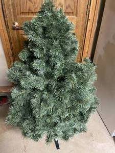 lot 170 image: Small Artificial Christmas Tree