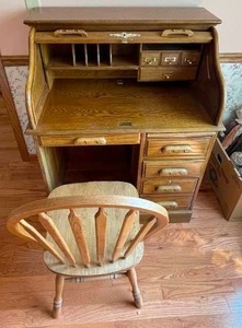 lot 220 image: VTG Wooden SecretaryRoll Up Desk - Keys Included