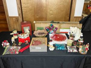 lot 165 image: Large Lot of Seasonal Decor Inc Waechtersbach You Are Special Today Decorative Dinner Plate & 3 Tree