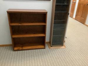 lot 18 image: Shelving Furniture