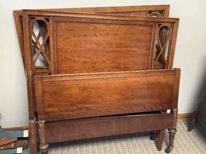 lot 40 image: Bed Frame