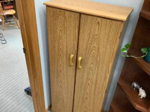 lot 41 image: Storage Cabinet