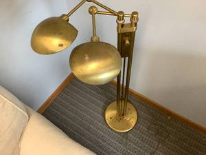 lot 44 image: Floor Lamp