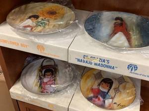 lot 178 image: DeGrazia Plates
