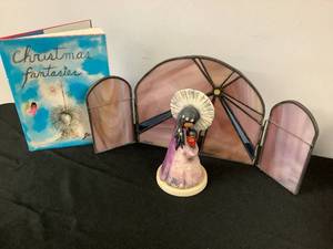 lot 71 image: The Children of DeGrazia