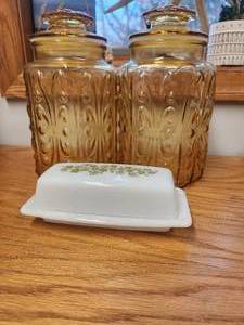 lot 124 image: Vintage Kitchen