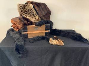 lot 109 image: Fur Lot