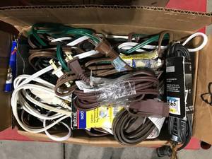 SMALL BOX ASSORTED EXTENTION CORDS