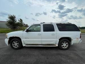 2004 GMC Yukon XL Denali - AWD