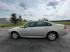 2009 Chevrolet Impala LS - 2 OWNERS