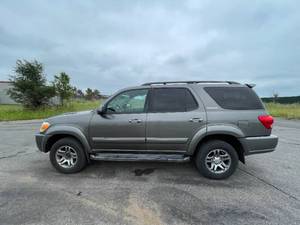 2005 Toyota Sequoia Limited - 4X4
