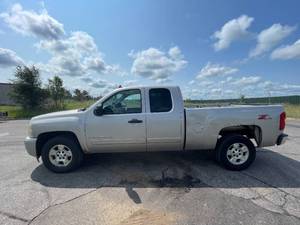 2008 Chevrolet Silverado 1500 LS - 4X4 - 2 OWNERS