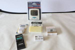 lot 522 image: In-Home AutomationTaylor, Acu-Rite Thermometer, Midland Weather Radio WR-100 Public Alert NOAA Emergency, Alarm Clocks