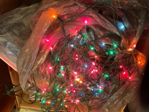 lot 532 image: Holiday Decor Christmas BRIGHT String Lights (2) Programmable Long Strings (9) Standard Strings
