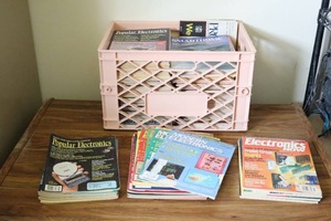 lot 560 image: Vintage Magazine Collection1980s Electronics Now, Radio Electronics, Modern Electronics, Catalogs Etc