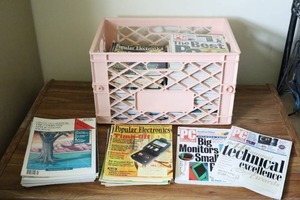 lot 562 image: Vintage Magazine Collection1980-90s Circuit Cellar, PC Magazine, Popular Electronics, Catalogs Etc