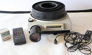 lot 600 image: Kodak Ektagraphic Carousel Slide Projector AF-2 Etc