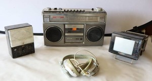 lot 601 image: Sony Vintage Boombox FMAM Cassette Player, RCA WV-38A VOM Multimeter, Portable TV Etc