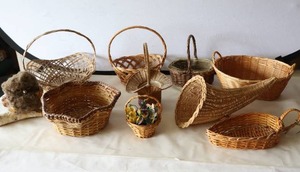 lot 621 image: Wicker Baskets