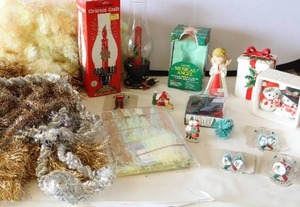 lot 634 image: Vintage Holiday Decor Christmas Lights Etc