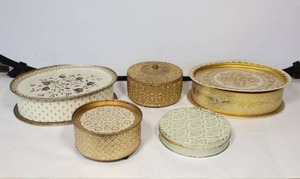 lot 654 image: Vintage Decorative Covered tin Containers