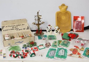 lot 699 image: Vintage Collectables...