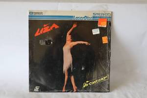 lot 363 image: Vintage Stereo Laser Video Disc Liza Minnelli In Concert Laserdisc