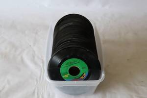 lot 428 image: 100 45 RPM VINYL Records