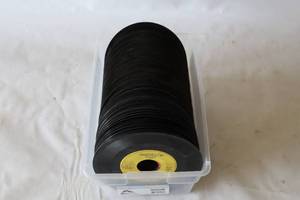 lot 430 image: 100 45 RPM VINYL Records