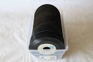 lot 431 image: 100 45 RPM VINYL Records