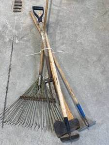 Long Handled Tool Lot