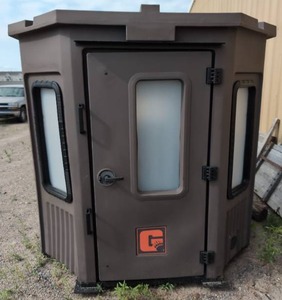 Grizzly Hunting Blind