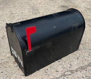 Metal mailbox