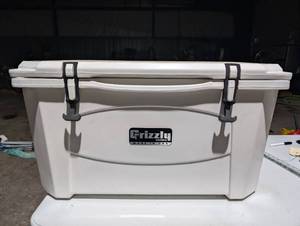 Grizzly 60 quart white cooler