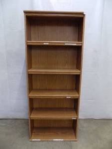 lot 1 image: Bookshelf  Storage with 4 adjustable Shelves