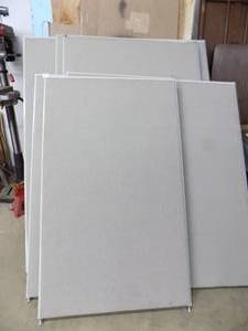 lot 16 image: Office Dividers