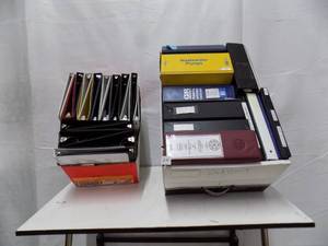 lot 24 image: 40 - Mixed Lot of 3 Ring Binders