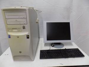 lot 30 image: Gateway Computer, Sony Moniter, Dell Keyboard