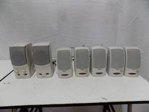 lot 39 image: 7 - Speakers