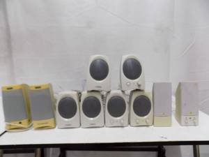 lot 40 image: 10 - Speakers